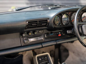 Bild 37/44 von Porsche 911 Turbo 3.3 (1989)