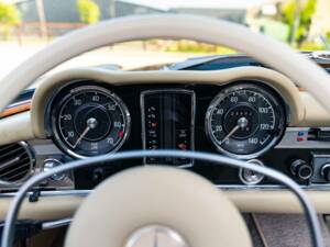Afbeelding 37/43 van Mercedes-Benz 280 SL (1968)