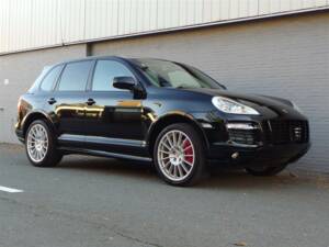 Image 2/100 de Porsche Cayenne GTS (2009)