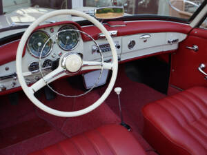 Image 3/50 of Mercedes-Benz 190 SL (1962)