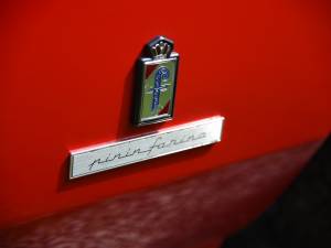 Image 12/19 de Ferrari 365 GT 2+2 (1970)