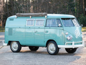 Image 3/41 of Volkswagen T1 camper (1963)