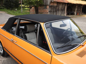 Image 76/78 of BMW 2002 Baur (1972)