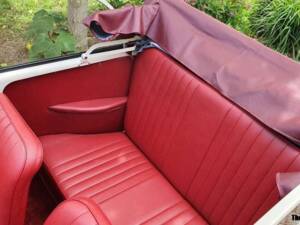 Image 33/66 of Morris Minor 1000 Tourer (1961)