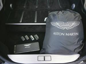 Imagen 46/51 de Aston Martin Rapide (2010)