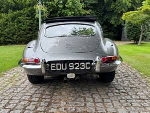 Image 18/30 de Jaguar Type E 4.2 (1965)