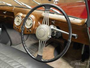Image 13/19 of Triumph 1800 Roadster (1947)