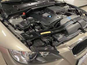 Bild 18/26 von BMW 335i (2007)