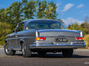 Immagine 13/61 di Mercedes-Benz 280 SE 3,5 (1971)