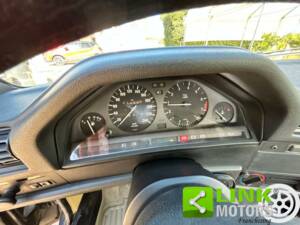 Image 10/10 of BMW 320i (1987)
