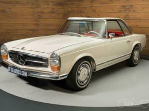 Image 8/19 of Mercedes-Benz 230 SL (1966)