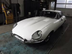 Bild 13/50 von Jaguar E-Type 3.8 (1964)