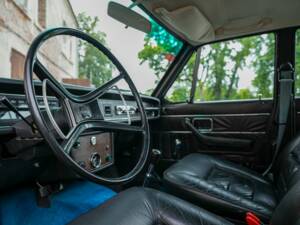 Immagine 29/45 di Volvo 164 E (1972)