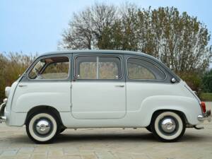 Image 14/50 of FIAT 600 D Multipla (1963)