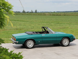 Image 29/50 of Alfa Romeo 2000 Spider Veloce (1979)
