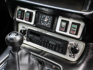 Immagine 16/40 di Jaguar XJ 6 C 4.2 (1977)