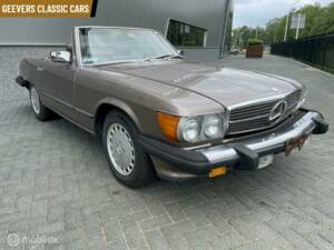 Immagine 6/7 di Mercedes-Benz 560 SL (1987)