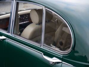 Imagen 40/49 de Jaguar S-Type 3.8 (1963)