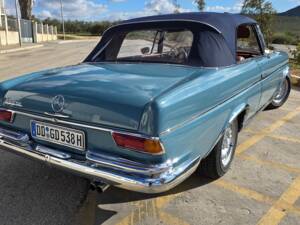 Immagine 17/40 di Mercedes-Benz 300 SE (1964)