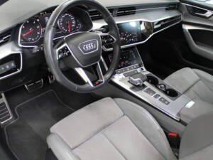 Image 3/13 de Audi A6 Avant 3.0 TDI quattro (2018)