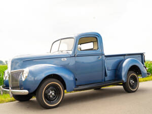 Image 11/83 of Ford V8 Model 46 Pick Up (1940)