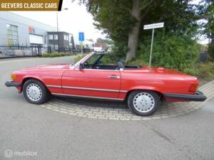Image 6/17 of Mercedes-Benz 560 SL (1986)
