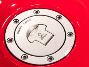 Bild 36/42 von Honda DUMMY (2000)