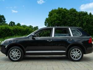 Image 12/50 of Porsche Cayenne S (2003)