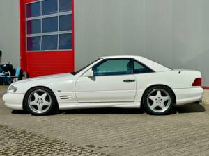 Image 2/21 de Mercedes-Benz SL 320 (1996)