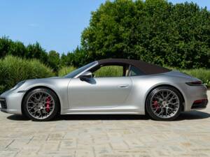 Image 7/50 of Porsche 911 Carrera 4S (2019)
