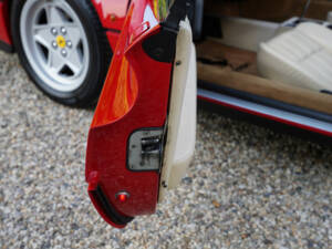 Image 42/50 of Ferrari 328 GTS (1986)