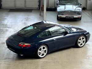 Image 3/44 de Porsche 911 Carrera (2000)