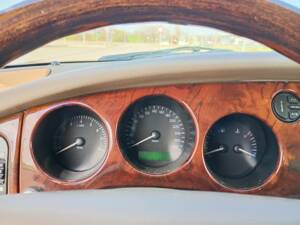 Immagine 15/39 di Jaguar XK8 4.0 (1998)