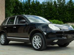 Image 2/50 of Porsche Cayenne S (2003)