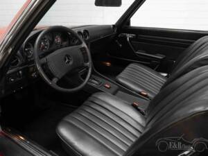 Immagine 2/19 di Mercedes-Benz 280 SL (1975)