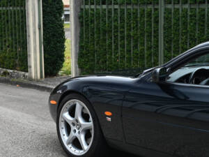 Image 29/51 of Jaguar XKR (2003)