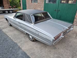 Imagen 5/43 de Ford Thunderbird Landau Coupe (1965)