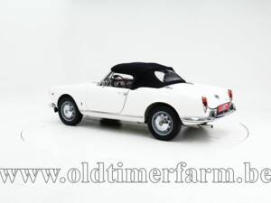 Image 29/30 de Alfa Romeo Giulia 1600 Spider Veloce (1965)