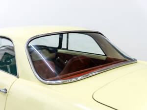 Image 18/45 of Lancia Flaminia GT Touring (1961)