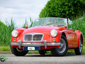 Image 17/43 of MG MGA 1600 (1960)