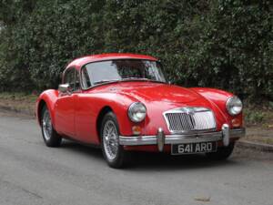 Image 1/15 of MG MGA 1600 (1957)