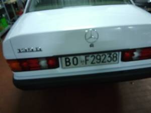 Image 4/36 of Mercedes-Benz 190 D (1993)