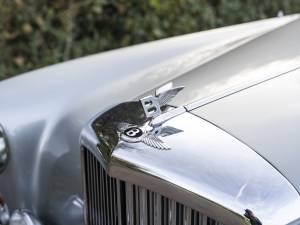 Image 13/39 of Bentley S 2 Continental (1960)