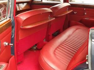 Image 42/49 of Jaguar Mk II 3.8 (1963)