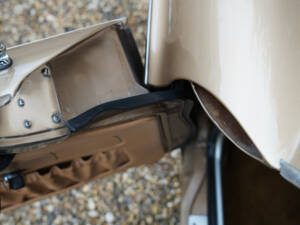Image 44/50 of Volvo 1800 E (1972)