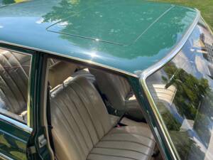 Image 18/19 of Mercedes-Benz 280 S (1968)