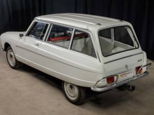 Image 24/67 of Citroën Ami 6 Break (1969)