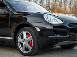 Afbeelding 19/50 van Porsche Cayenne Turbo (2005)