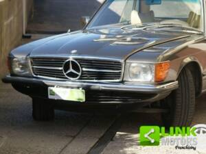 Image 3/10 of Mercedes-Benz 280 SLC (1976)