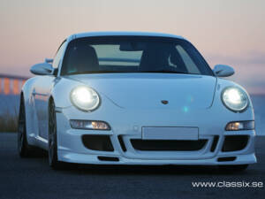 Image 6/19 of Porsche 911 Carrera S (2005)